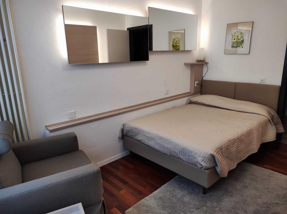 Hotel Campione Bissone Kültér fotó