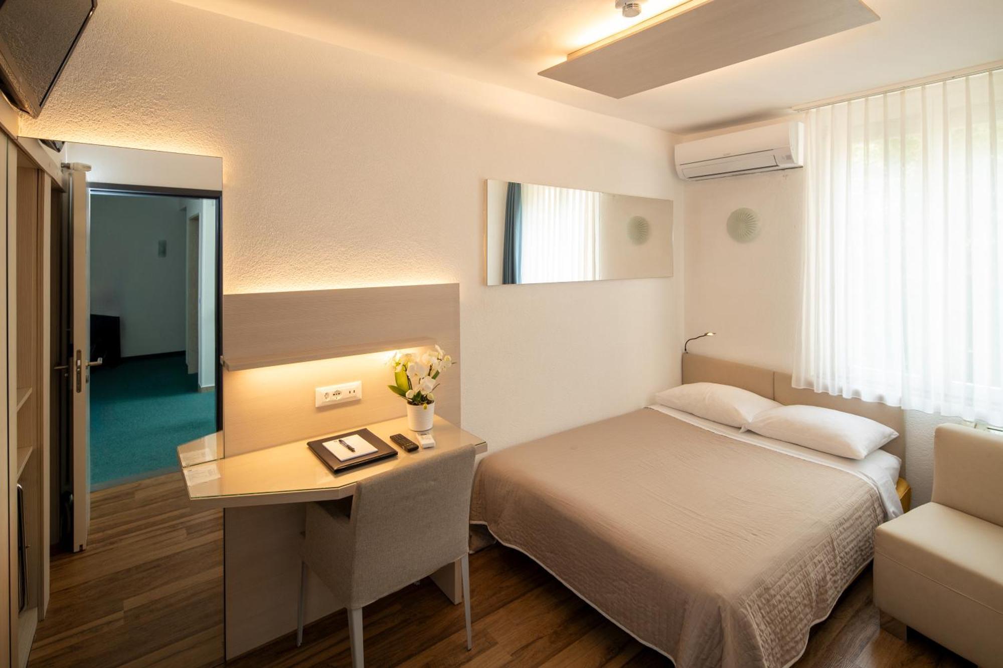 Hotel Campione Bissone Kültér fotó